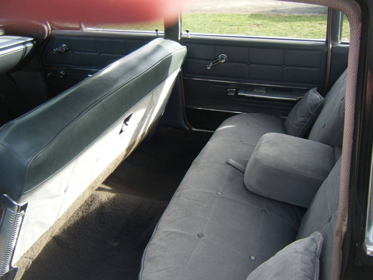 Buick-electra-1961-black-16