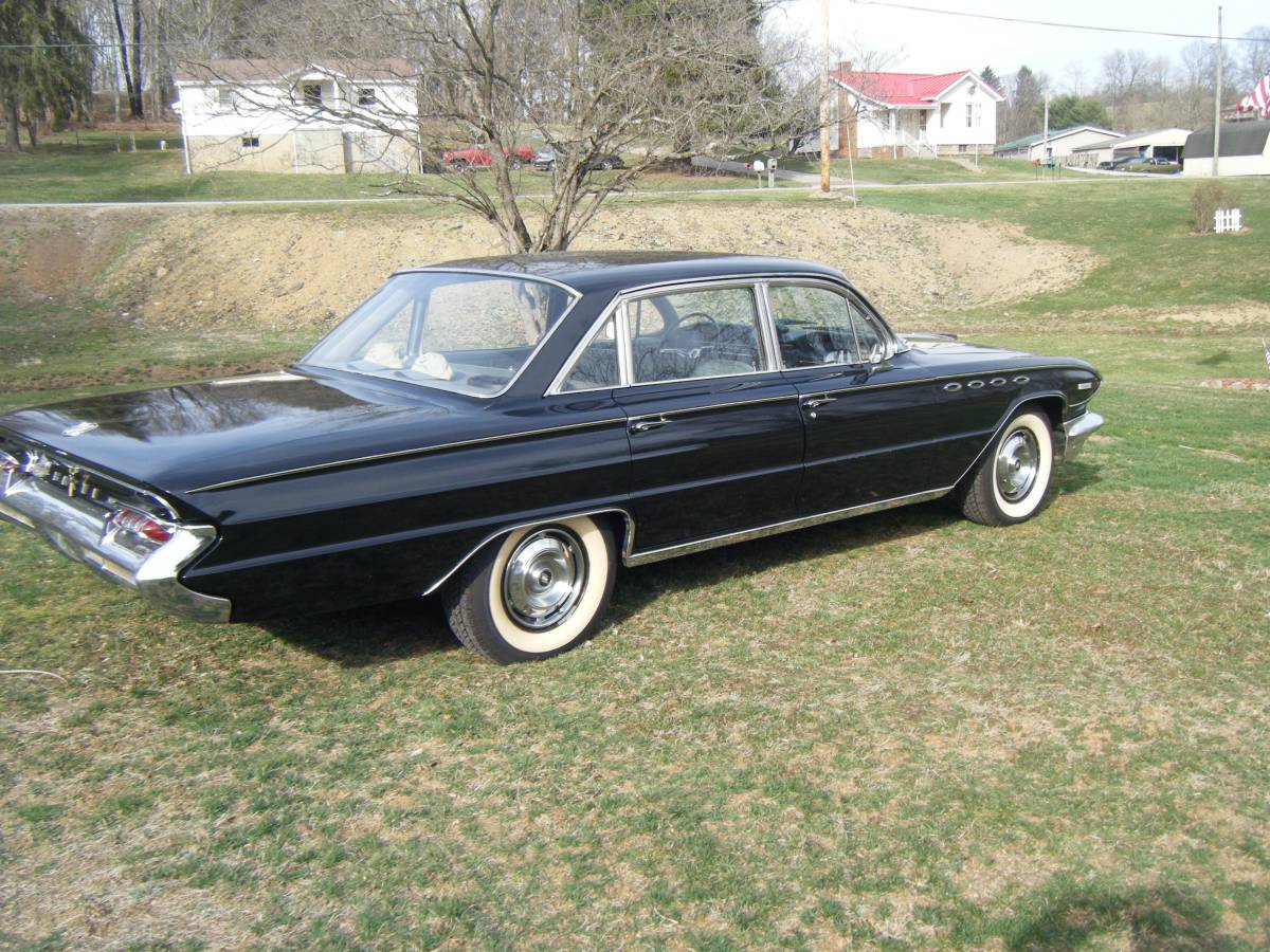 Buick-electra-1961-black-22