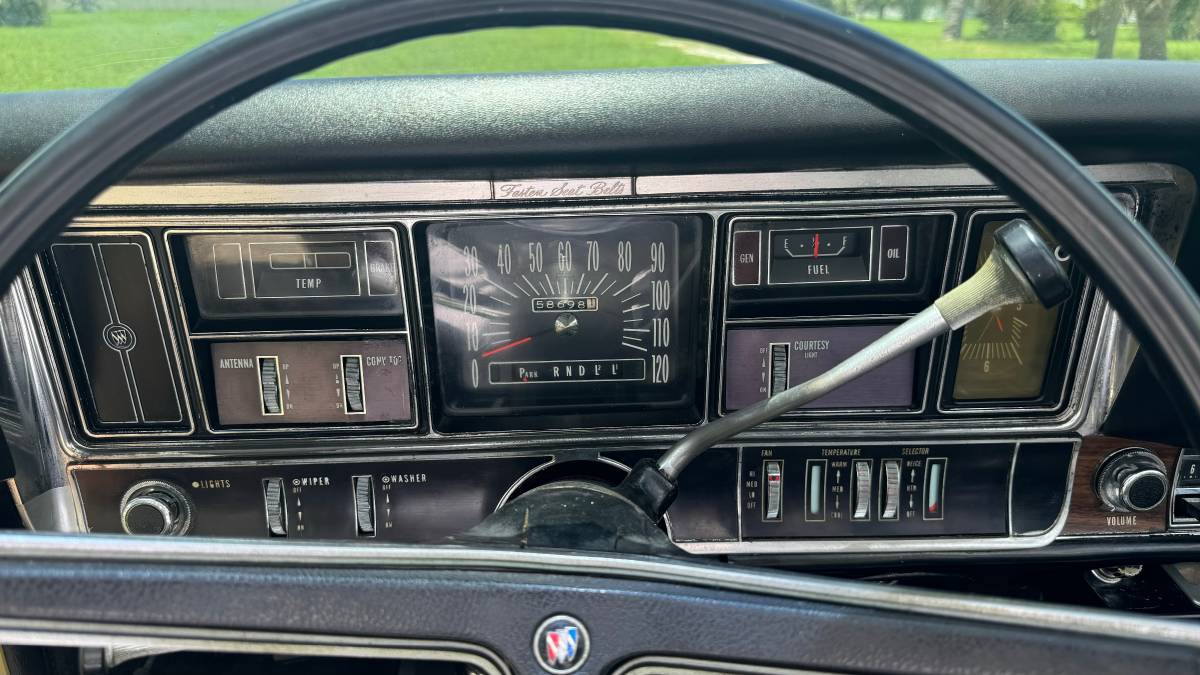 Buick-electra-1968-25