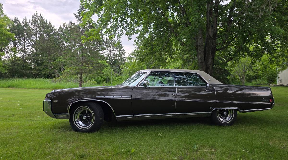 Buick-electra-1969-brown-1