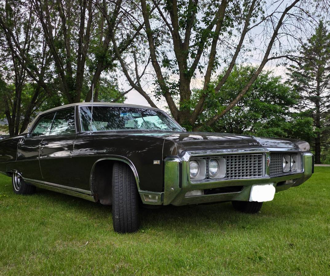 Buick-electra-1969-brown-2