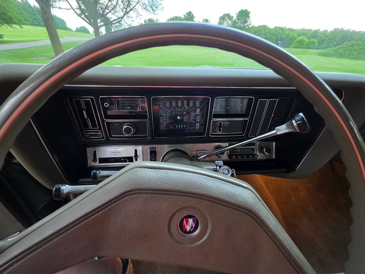 Buick-electra-1969-brown-5
