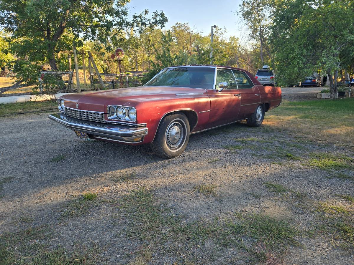 Buick-electra-1973-red