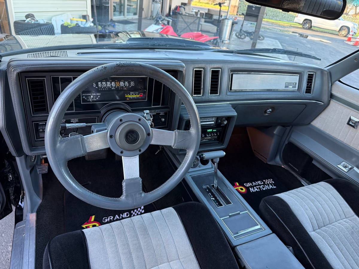 Buick-grand-national-1987-10