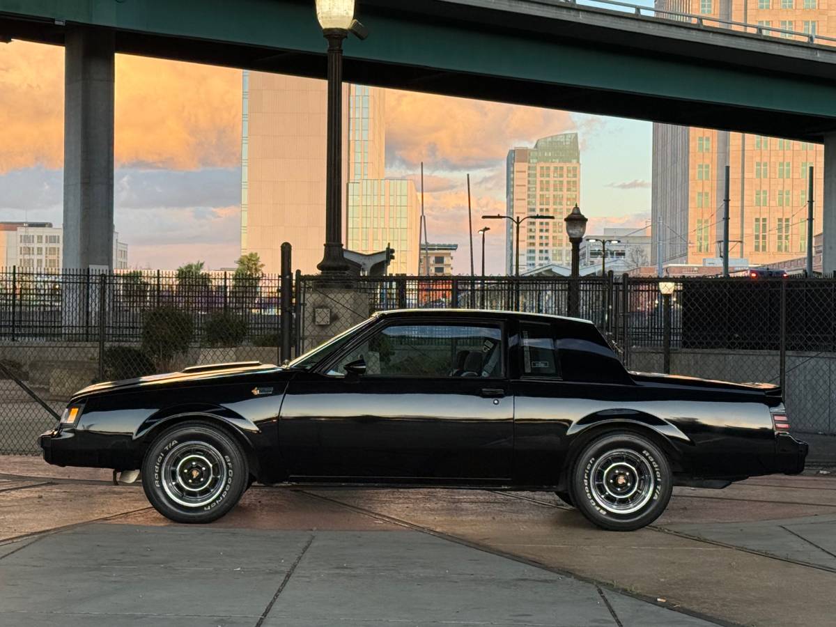 Buick-grand-national-1987-4