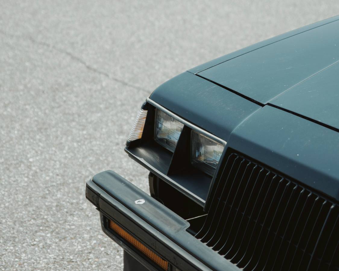 Buick-grand-national-1987-black-12