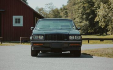 Buick-grand-national-1987-black