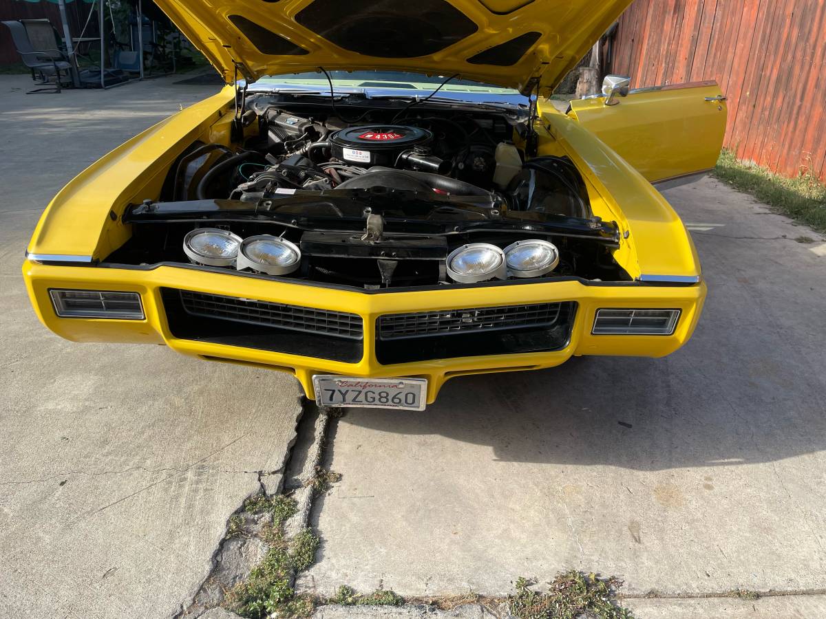 Buick-gravier-1968-yellow-13