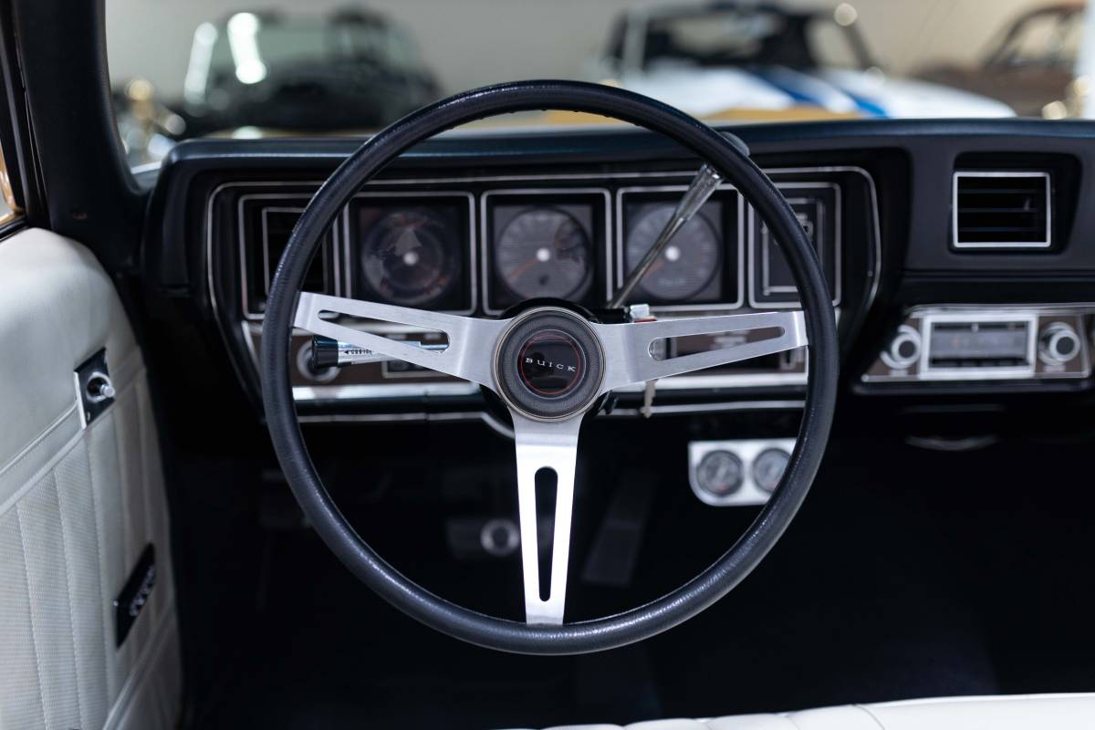 Buick-gs-1971-custom-8