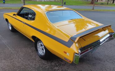 Buick-gsx-1970-yellow-1