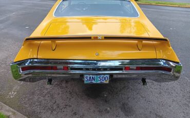 Buick-gsx-1970-yellow-2