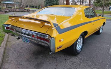 Buick-gsx-1970-yellow-3