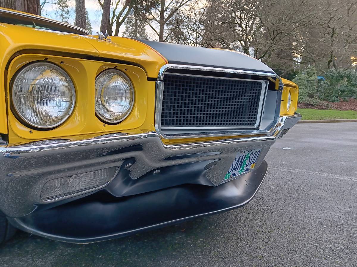 Buick-gsx-1970-yellow-4