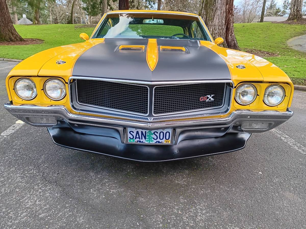 Buick-gsx-1970-yellow-7
