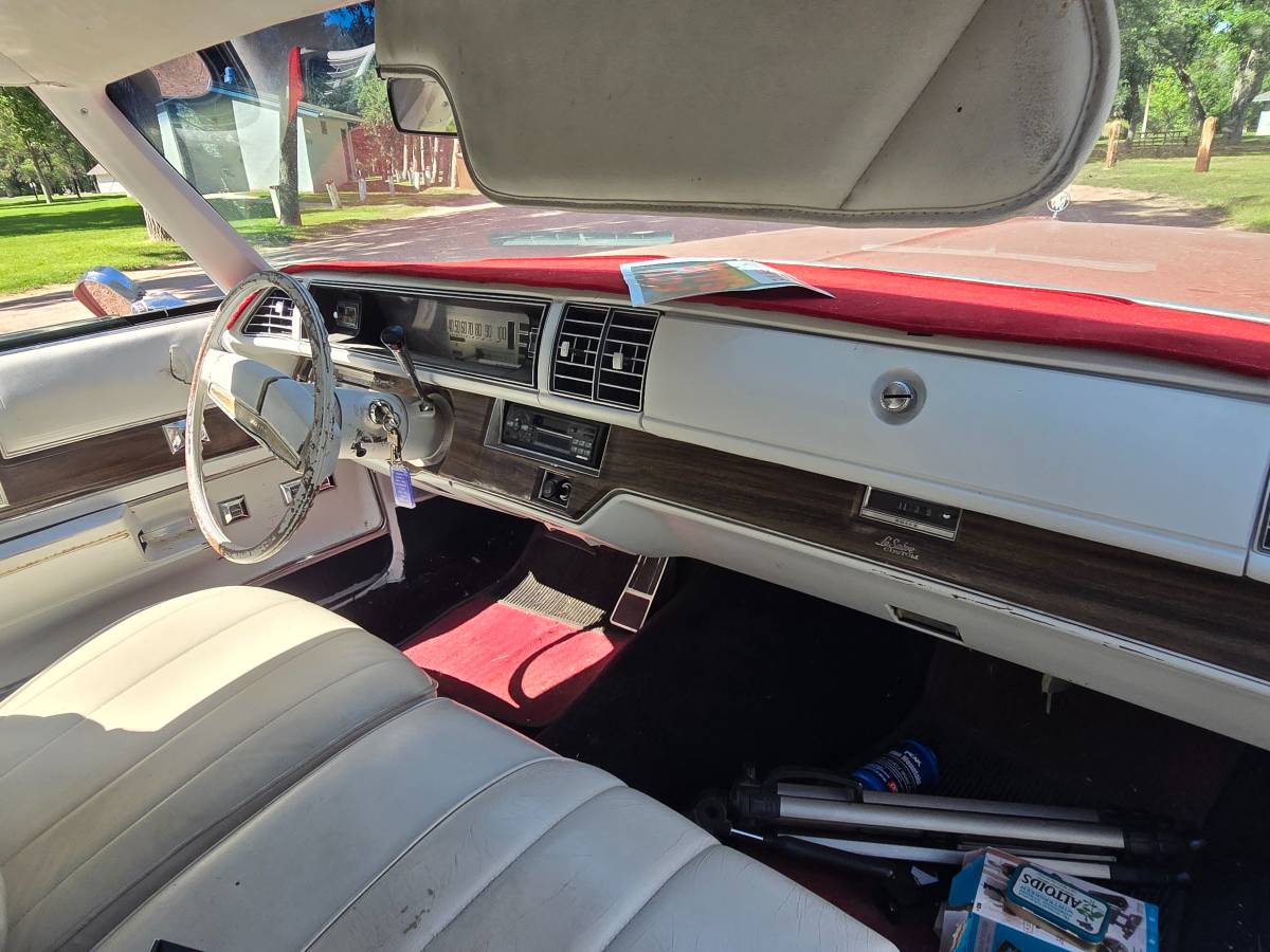 Buick-la-sabre-convertable-1975-red-10