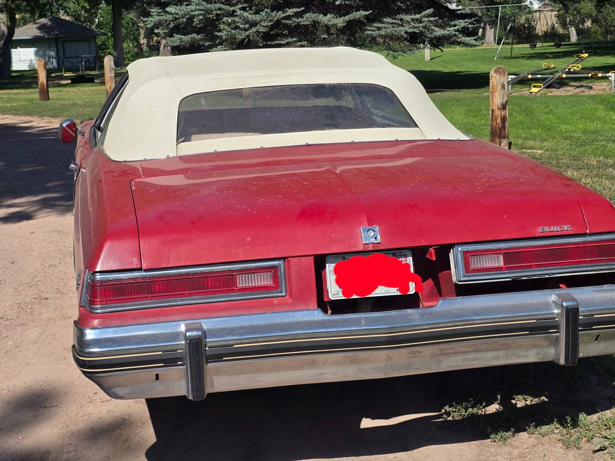 Buick-la-sabre-convertable-1975-red-11