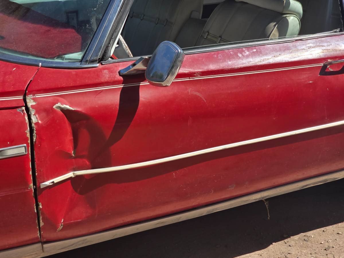 Buick-la-sabre-convertable-1975-red-12