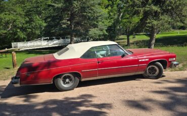 Buick-la-sabre-convertable-1975-red