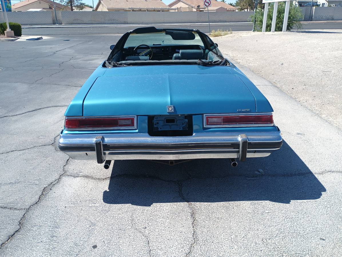 Buick-lesabre-1975-blue-1