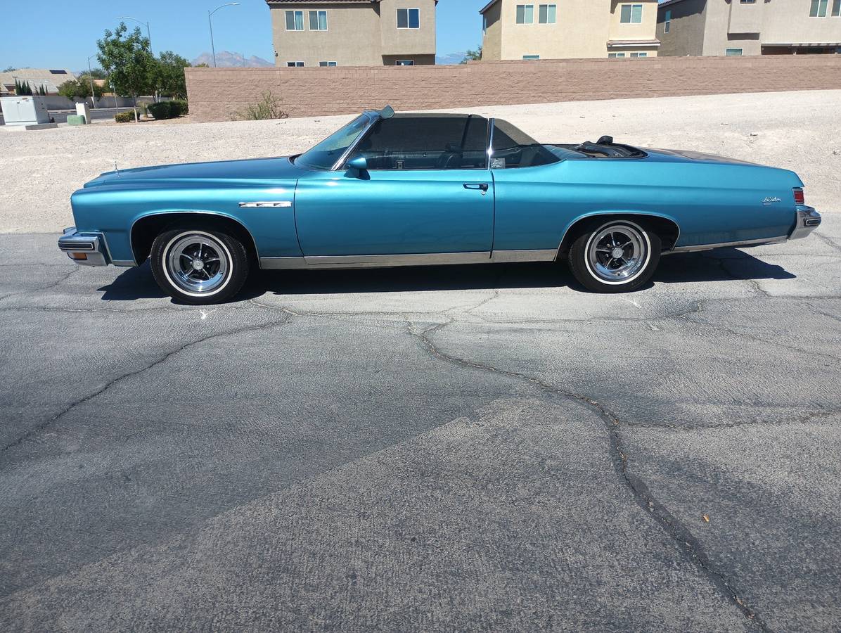 Buick-lesabre-1975-blue-4