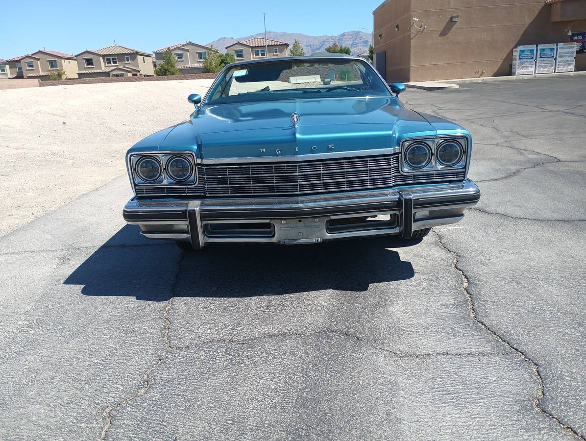 Buick-lesabre-1975-blue-7