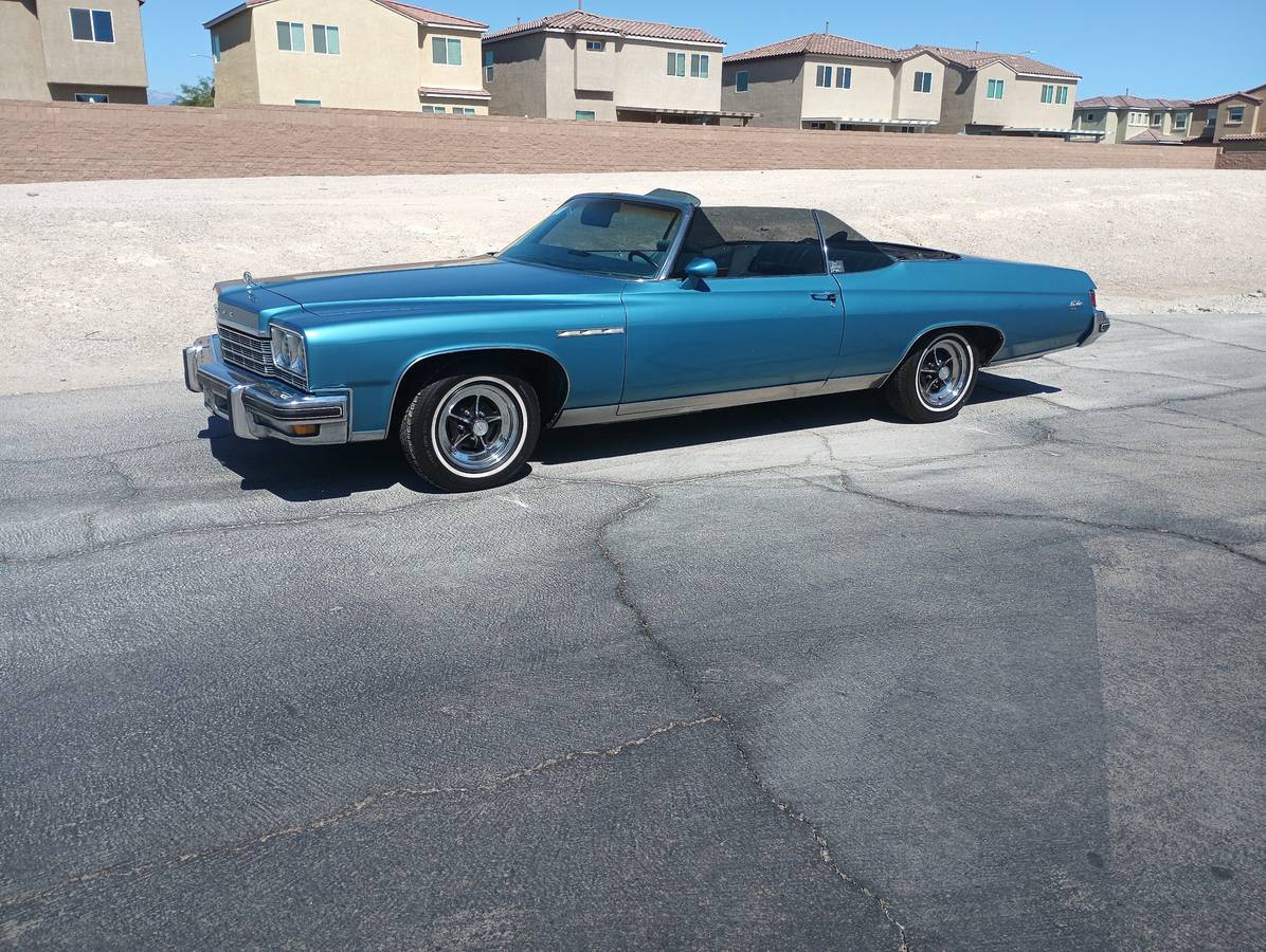 Buick-lesabre-1975-blue-9