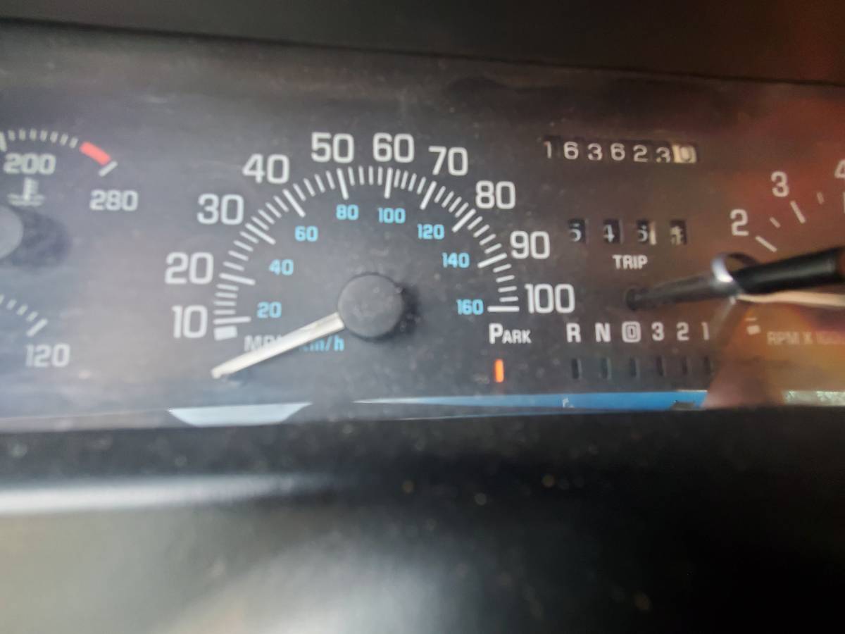 Buick-lesabre-1993-green-11