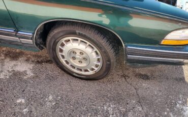 Buick-lesabre-1993-green-2