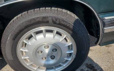 Buick-lesabre-1993-green-9