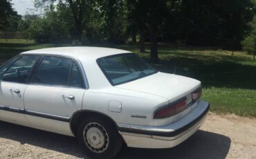 Buick-lesabre-1995-white-2