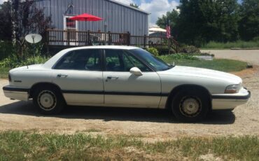 Buick-lesabre-1995-white-3