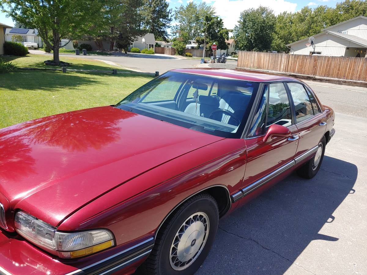 Buick-lesabre-custom-1992-red-1