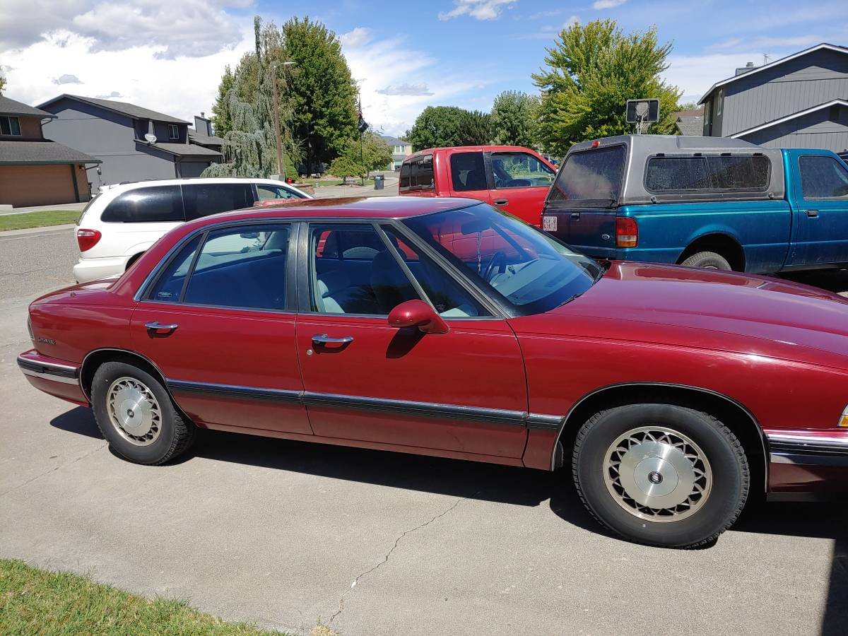 Buick-lesabre-custom-1992-red-3