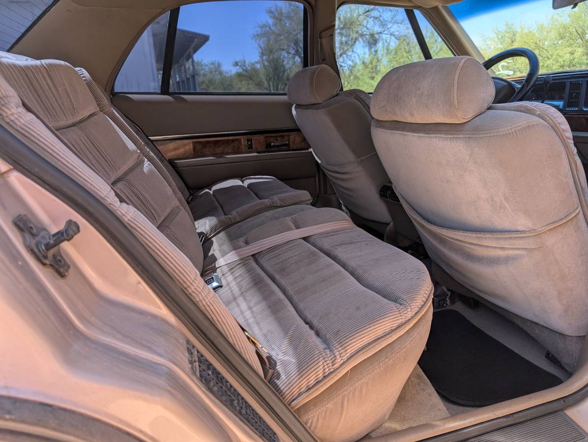 Buick-lesabre-custom-1994-brown-14