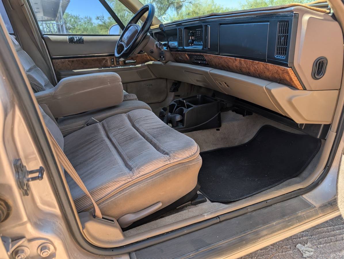 Buick-lesabre-custom-1994-brown-15