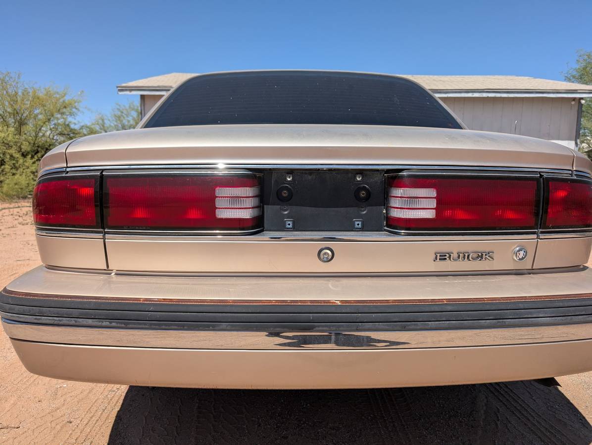 Buick-lesabre-custom-1994-brown-5