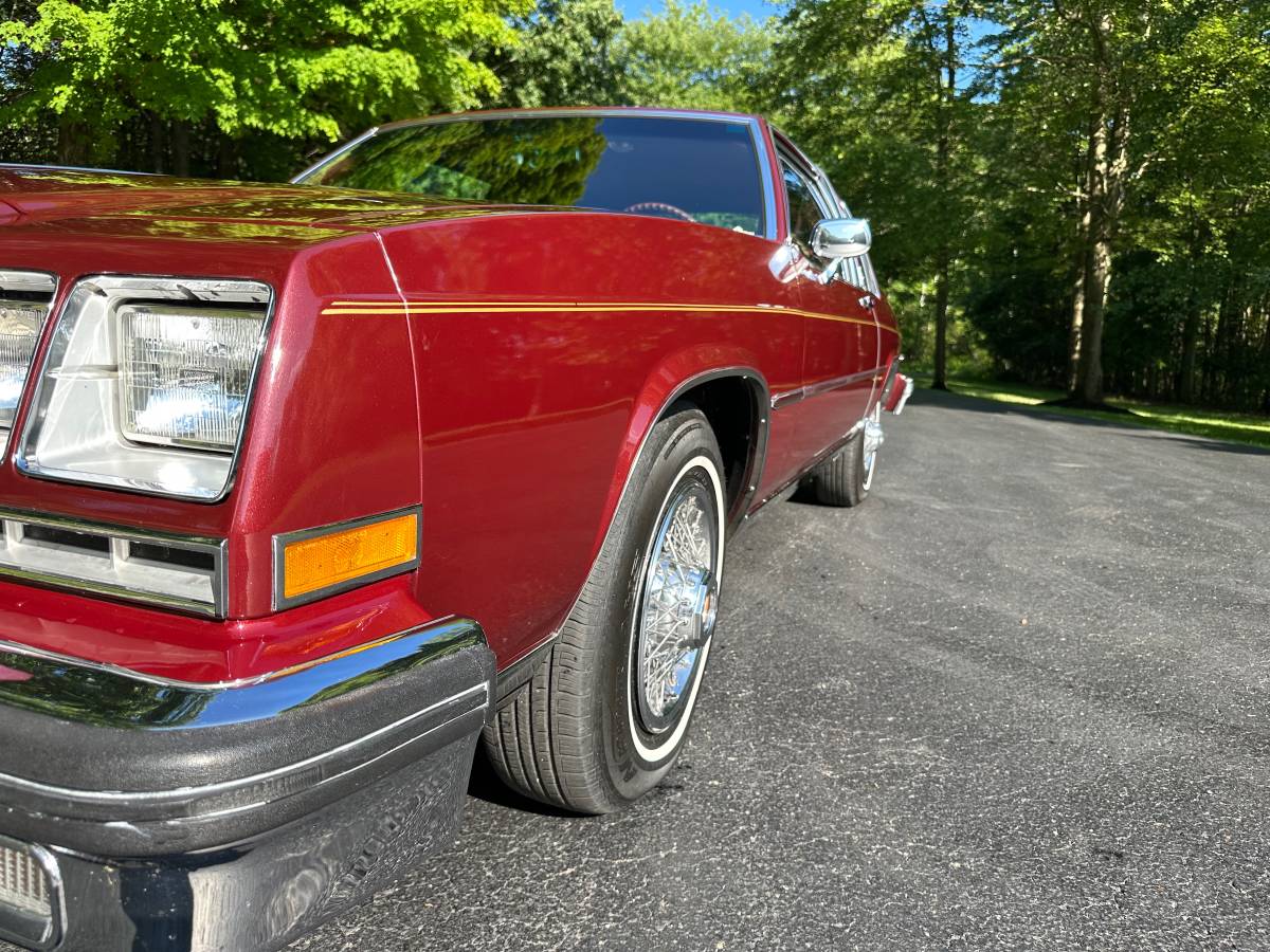 Buick-lesabre-limited-1981-custom-10