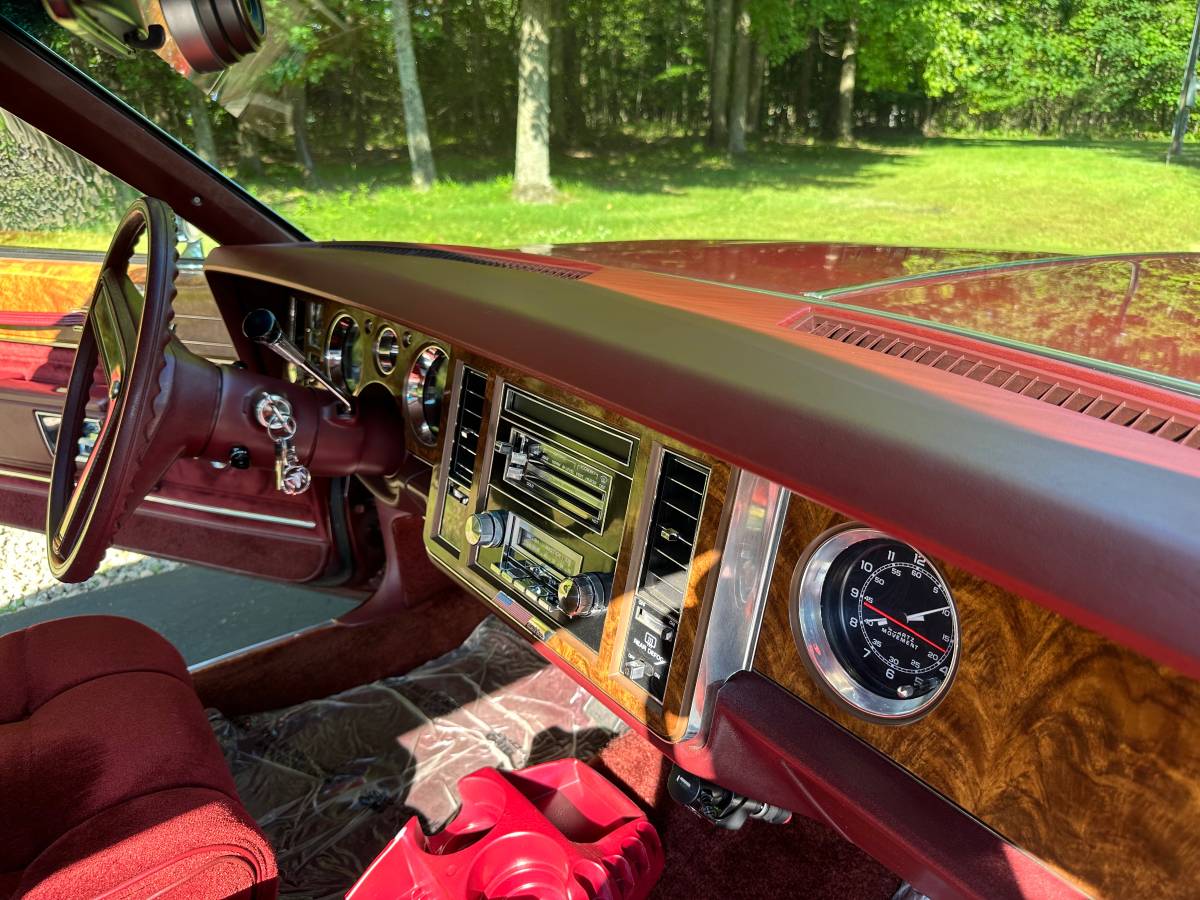 Buick-lesabre-limited-1981-custom-23