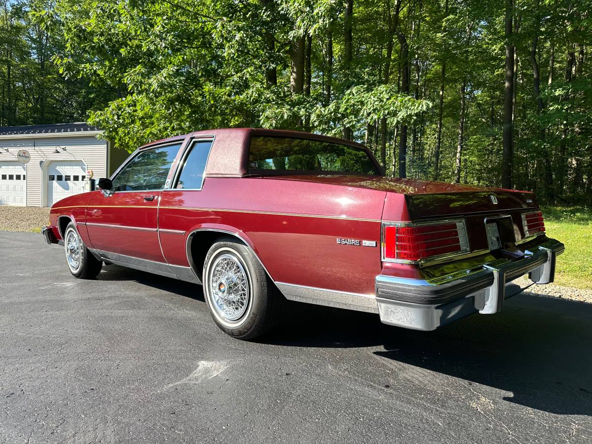 Buick-lesabre-limited-1981-custom-7