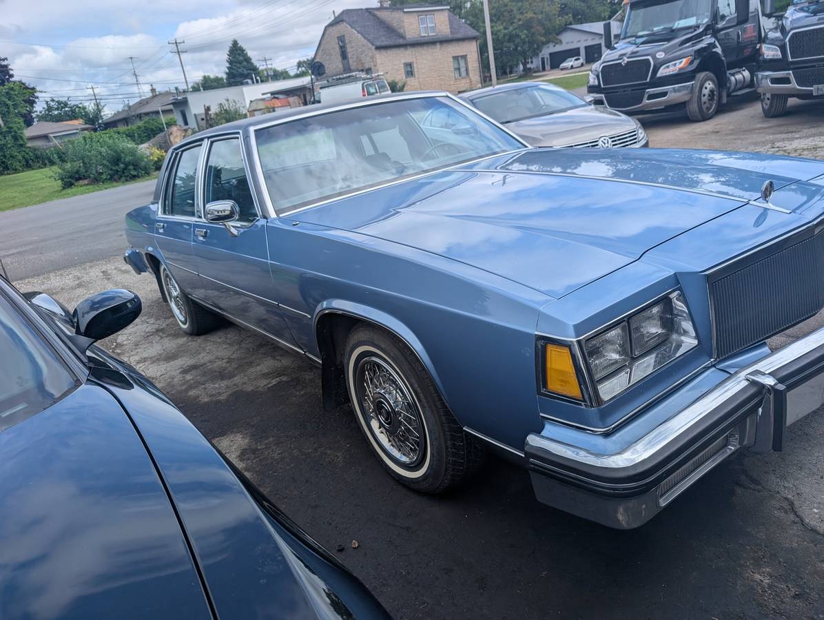 Buick-lesabre-limited-1984-blue-2