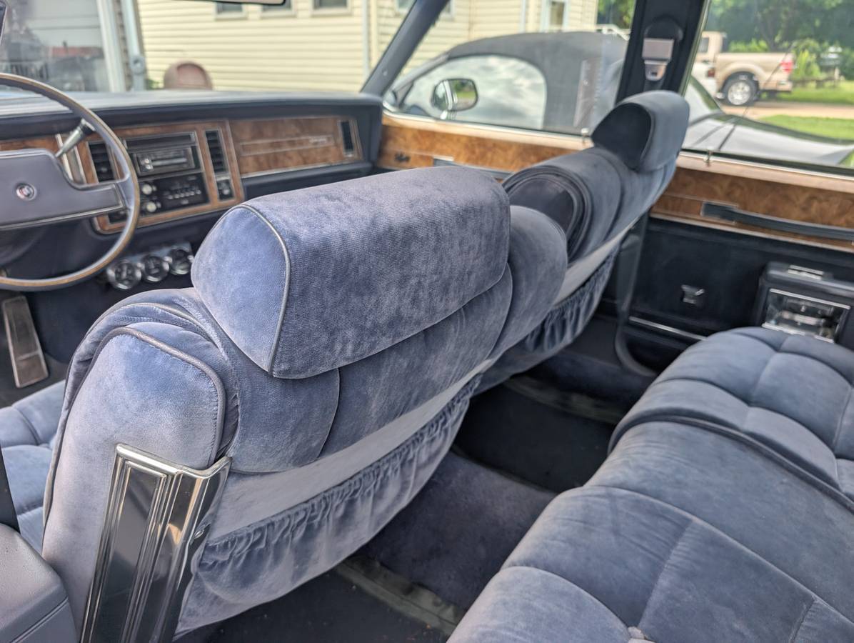 Buick-lesabre-limited-1984-blue-6