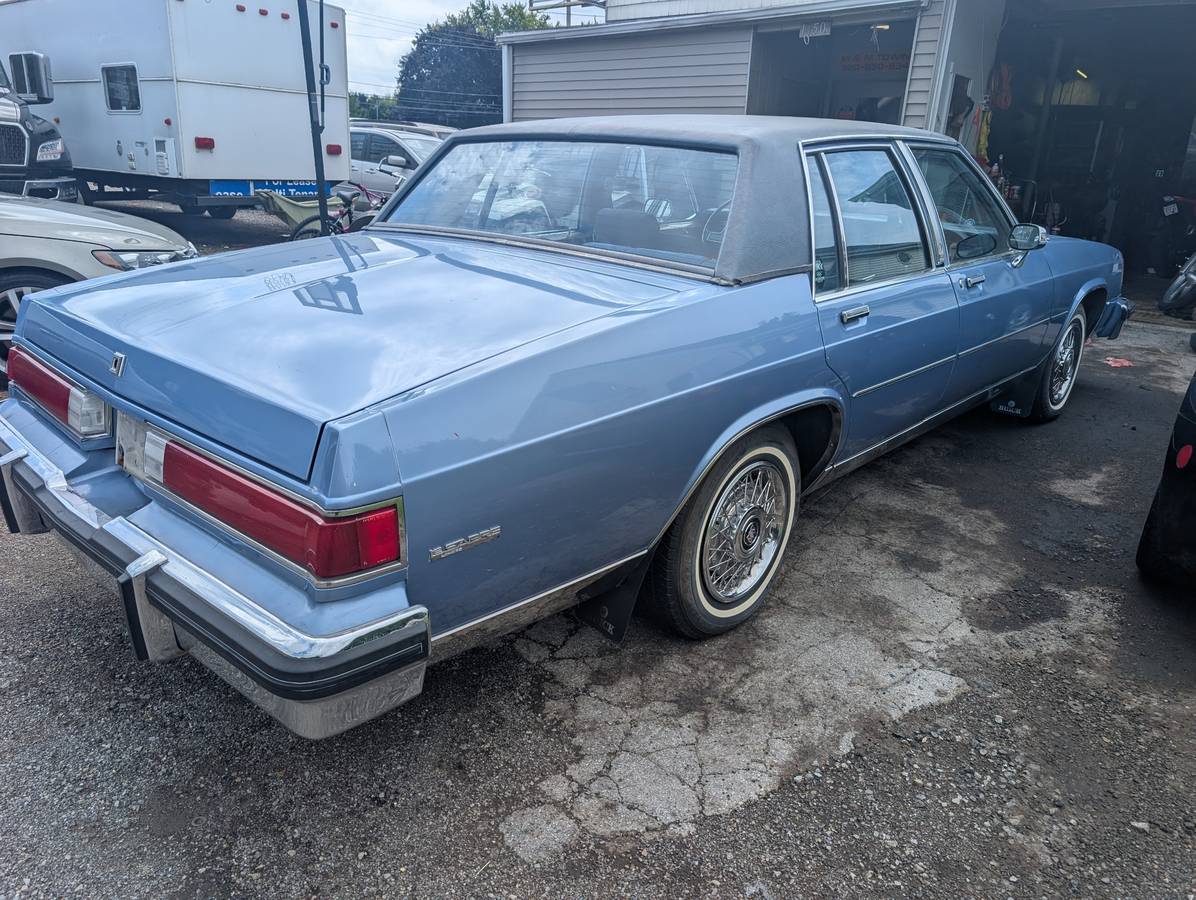Buick-lesabre-limited-1984-blue-9