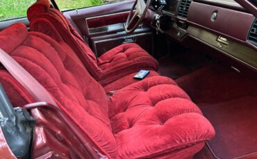 Buick-park-ave-ltd-1976-red-3