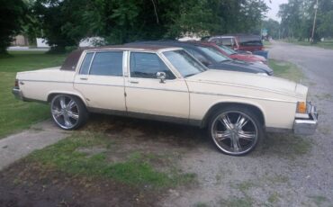 Buick-park-avenue-1983
