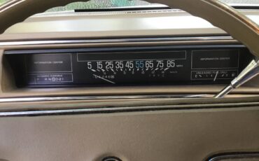 Buick-park-avenue-1986-white-4