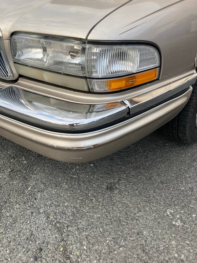 Buick-park-avenue-ultra-1992-10