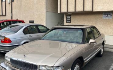 Buick-park-avenue-ultra-1992