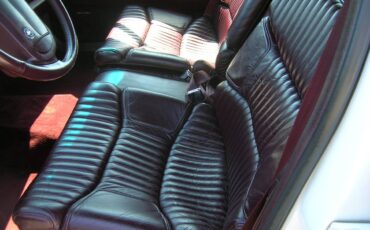 Buick-park-avenue-ultra-1993-white-6