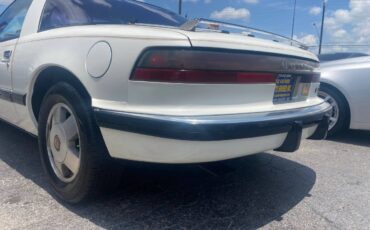 Buick-reatta-1988-white-2