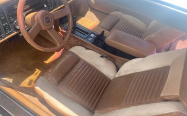Buick-reatta-1988-white-21